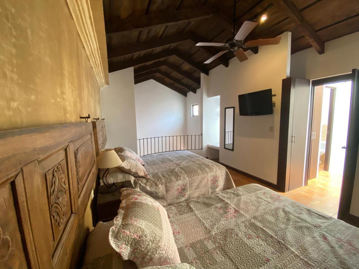 Suite don Pedro: Hermoso Loft con parqueo gratis! Antigua Exterior foto